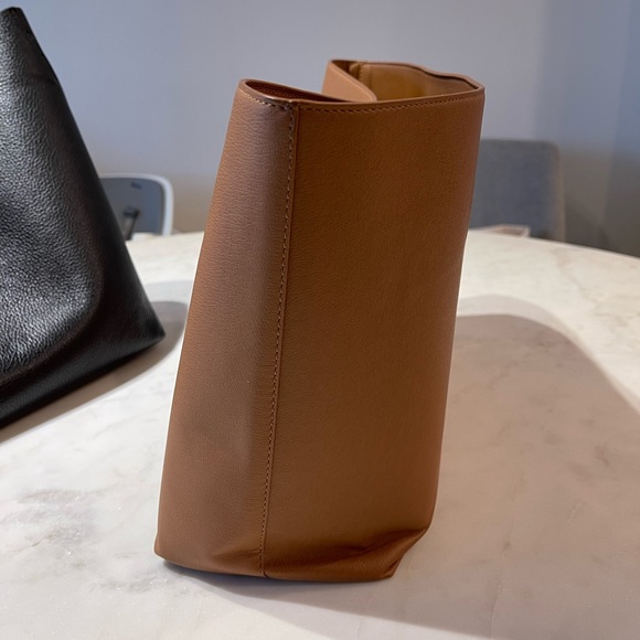 For @akwells79 💗 Packaging process - Picture 9 of 13